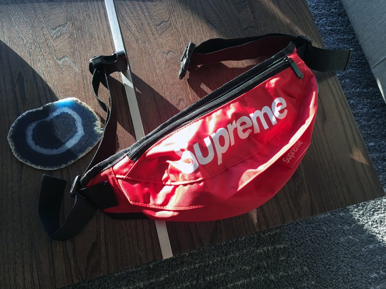 supremefannypack